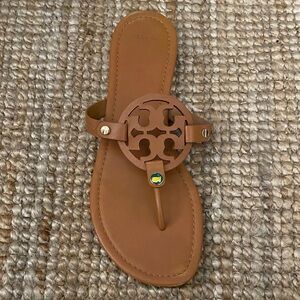 Tory Burch RIGHT FOOT ONLY!!! Tan Leather Miller Sandal Masters Collaboration 11